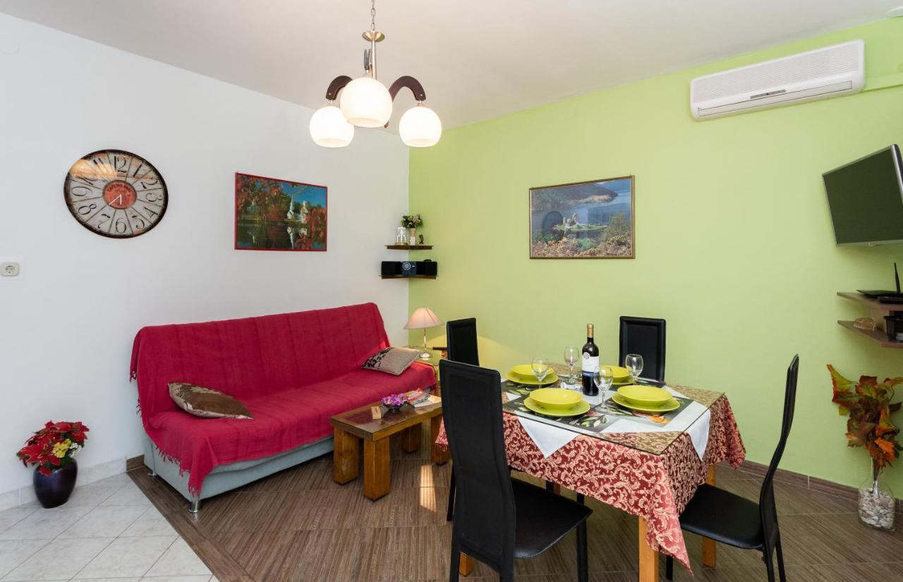 Guesthause Arbor Appartamento Spalato Esterno foto